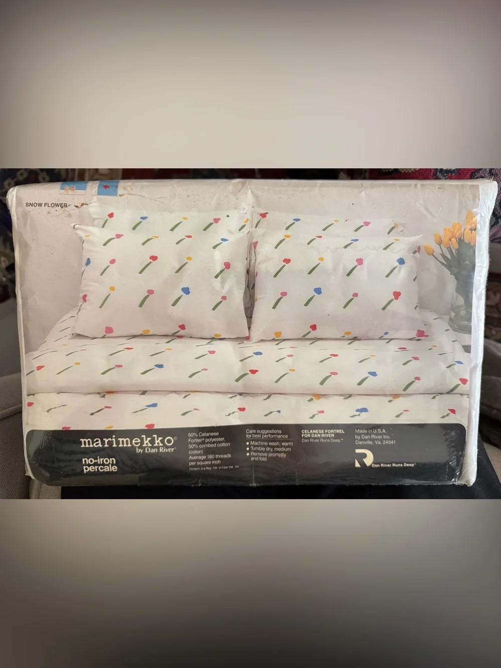 Marimekko “Snow Flower” no-iron percale double flat sheet, 81” x 95”.